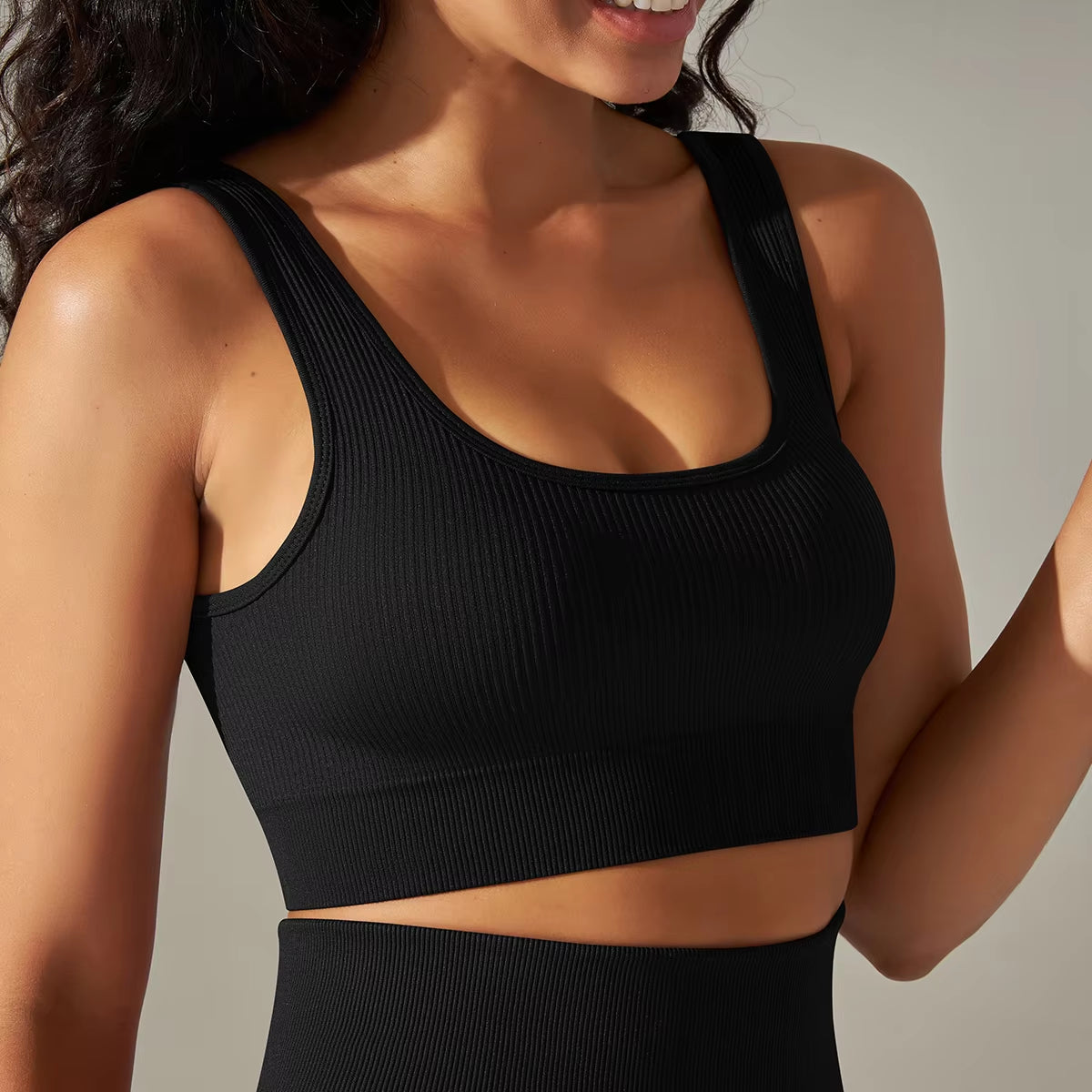 BEASIC ® SEAMLESS SPORTS BRA